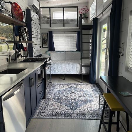 Pet Friendly, Modern Tiny House In Vibrant Clermont Villa Exterior photo