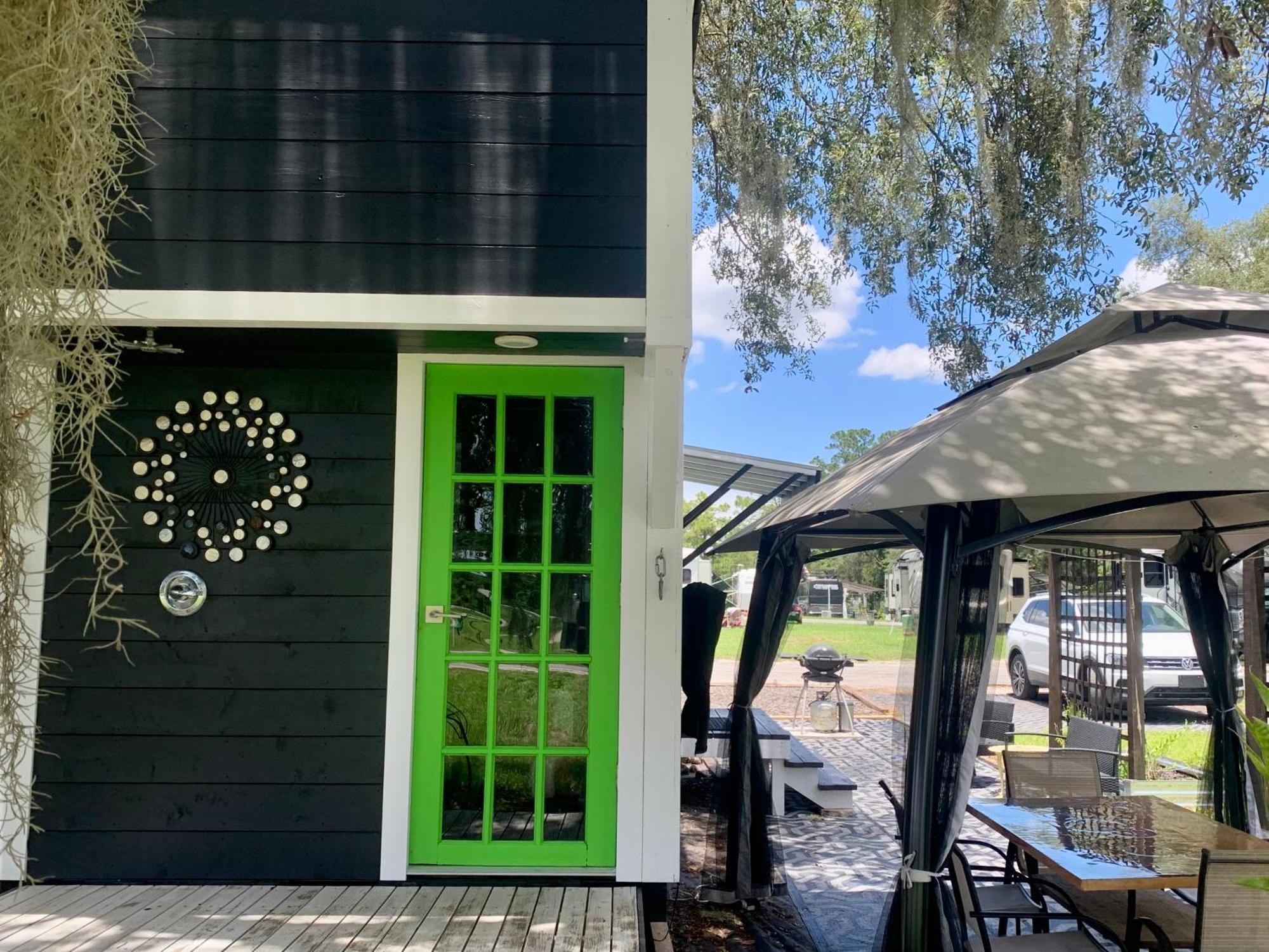 Pet Friendly, Modern Tiny House In Vibrant Clermont Villa Exterior photo